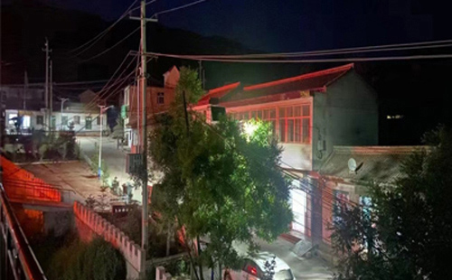 高昌太阳能路灯在暴雪天气下的应对策略