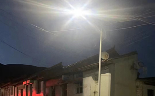 农村院子里最适合的高昌太阳能路灯亮度与安装要点 农村院子里最适合的高昌太阳能路灯亮度与安装要点